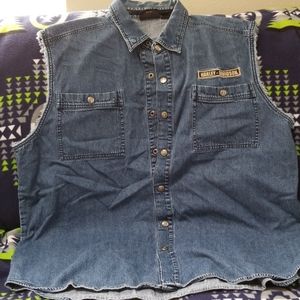 HD sleeveless shirt